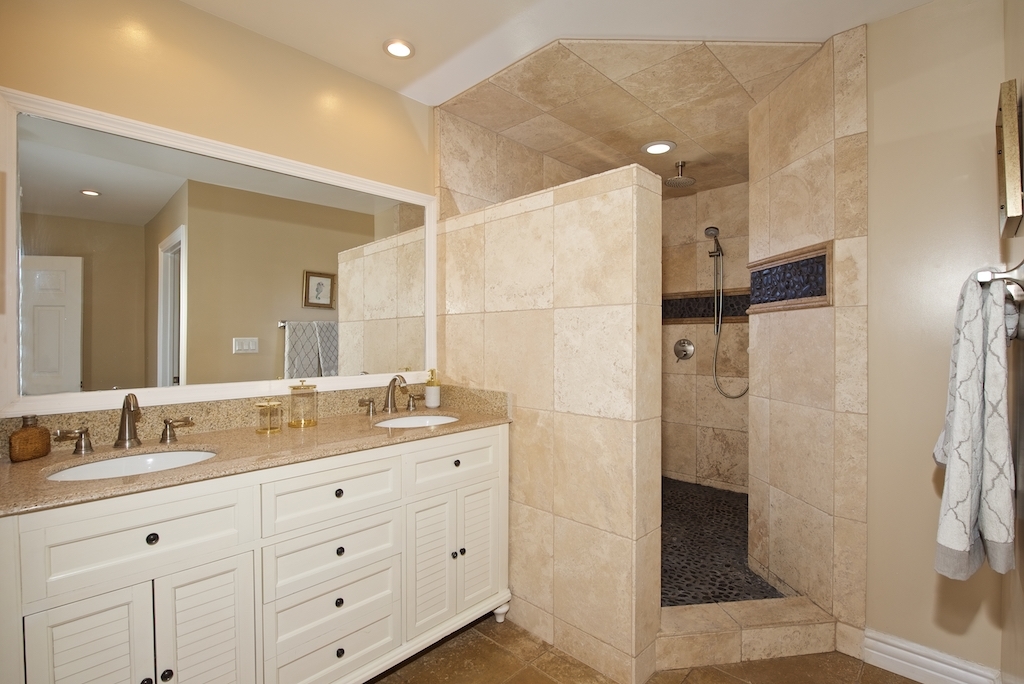 2127 Oxford, Cardiff, CA 92007 photo 8