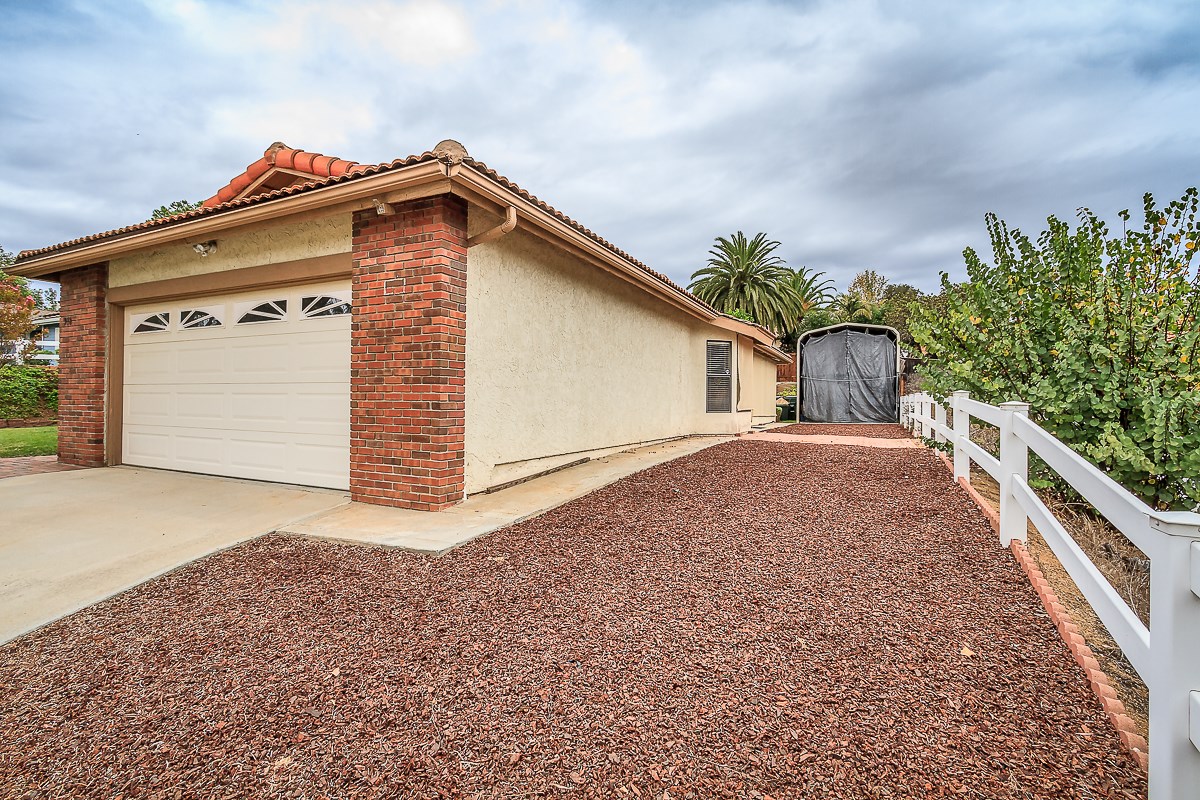 918 La Rue Ave, Fallbrook, CA 92028 photo 6