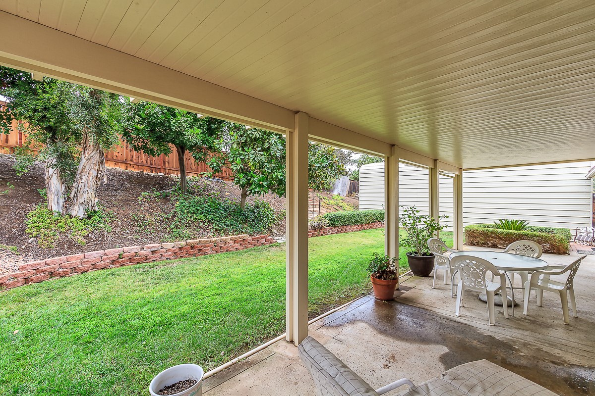 918 La Rue Ave, Fallbrook, CA 92028 photo 24