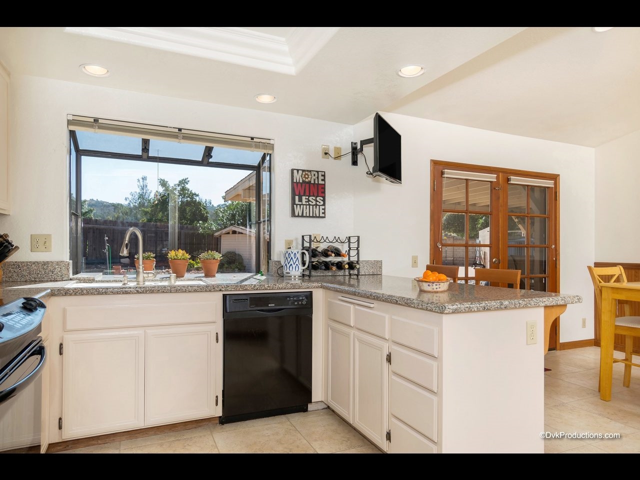 9115 Sinsonte Ln, Lakeside, CA 92040 photo 7