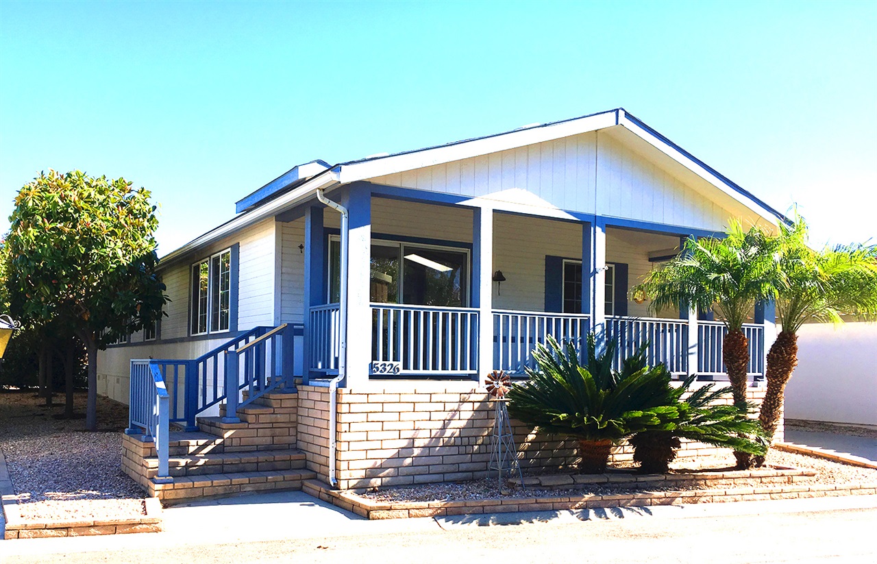 5326 Don Alvarez Dr, Carlsbad, CA 92010 photo 1