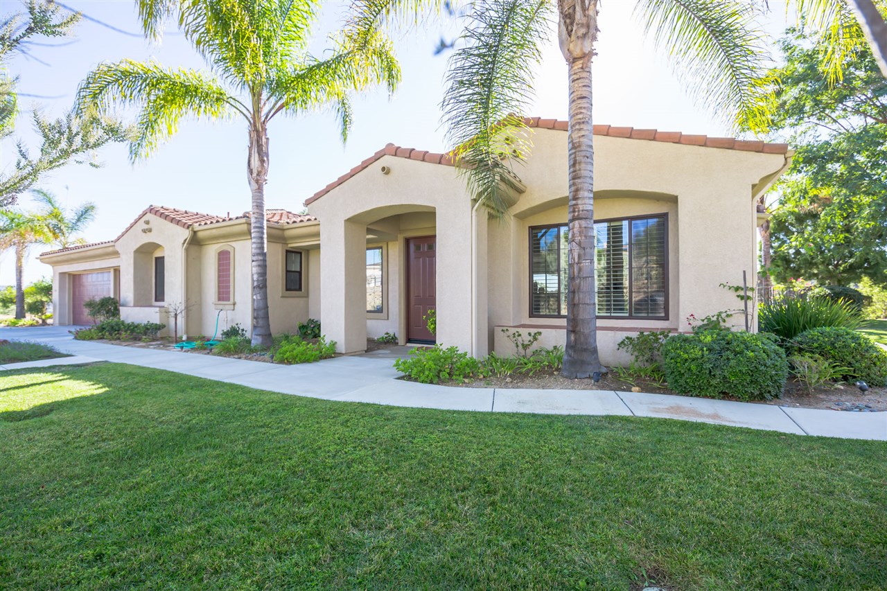 3927 Limber Pine Rd, Fallbrook, CA 92028 photo 1