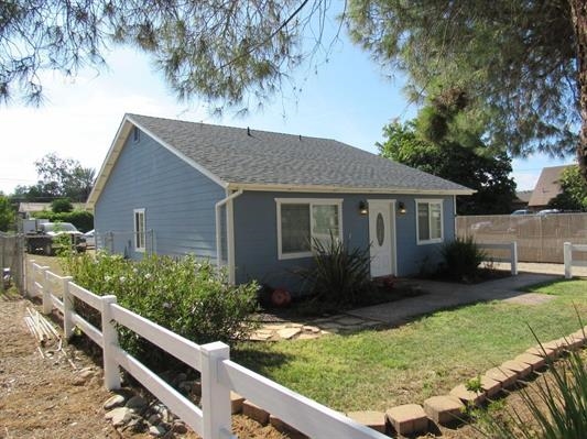 726 D St, Ramona, CA 92065 photo 1