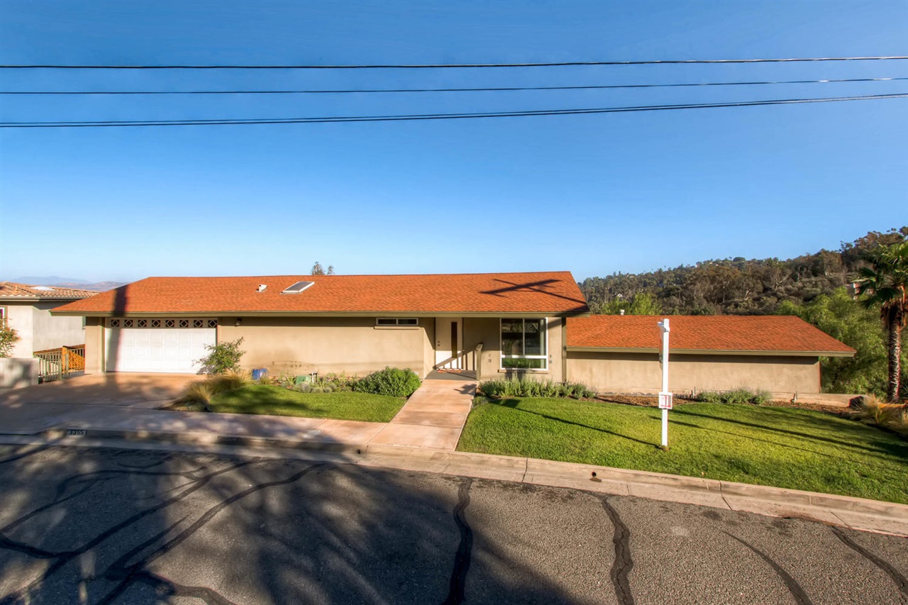 1355 Helix View Dr, El Cajon, CA 92020 photo 1