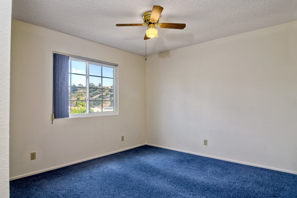 2886 Dartmouth Dr, Oceanside, CA 92056 photo 13