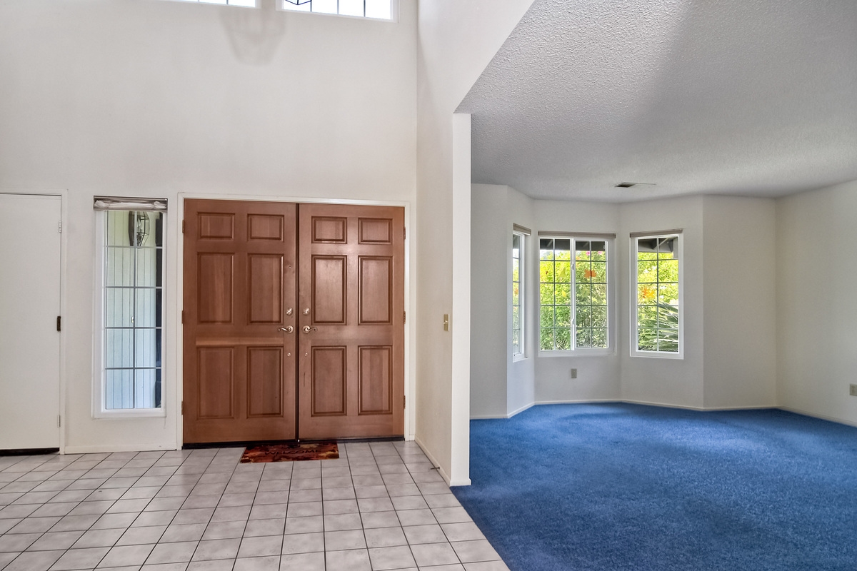 2886 Dartmouth Dr, Oceanside, CA 92056 photo 3