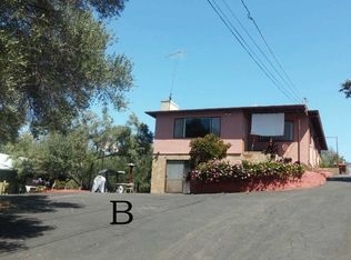 330 E Fig St, Fallbrook, CA 92028 photo 2