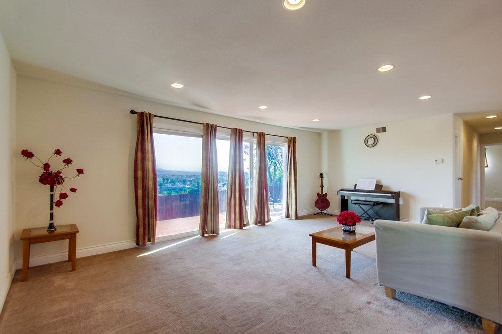 1229 Gilford Ct, Spring Valley, CA 91977 photo 4