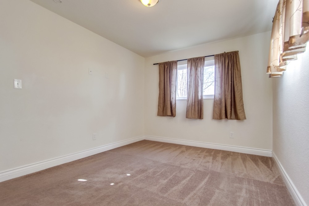 1229 Gilford Ct, Spring Valley, CA 91977 photo 16