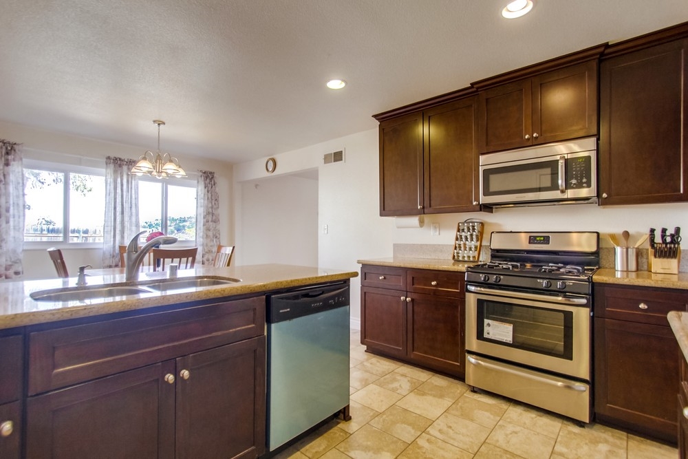 1229 Gilford Ct, Spring Valley, CA 91977 photo 9