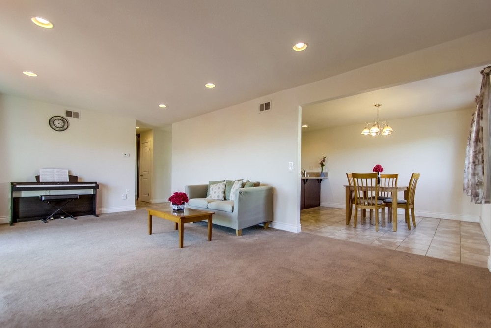 1229 Gilford Ct, Spring Valley, CA 91977 photo 5