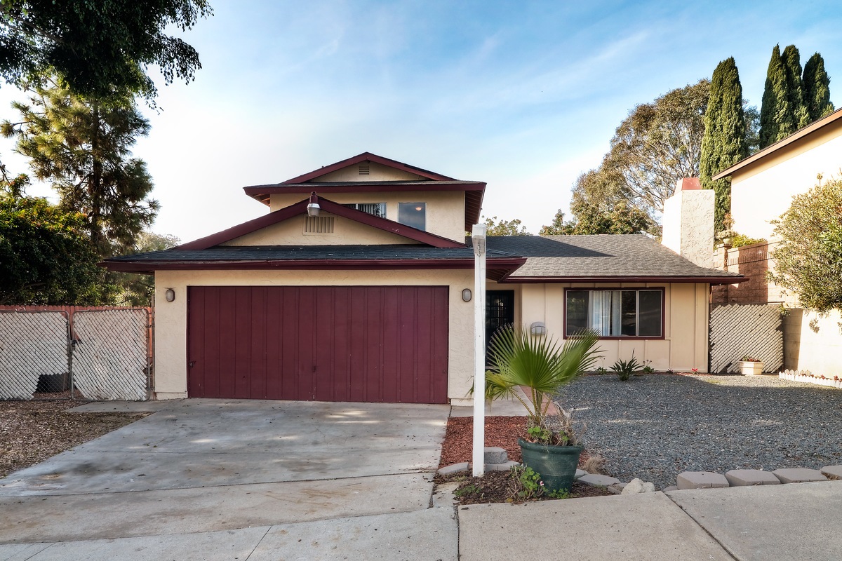 3051 Camarillo, Oceanside, CA 92056 photo 1