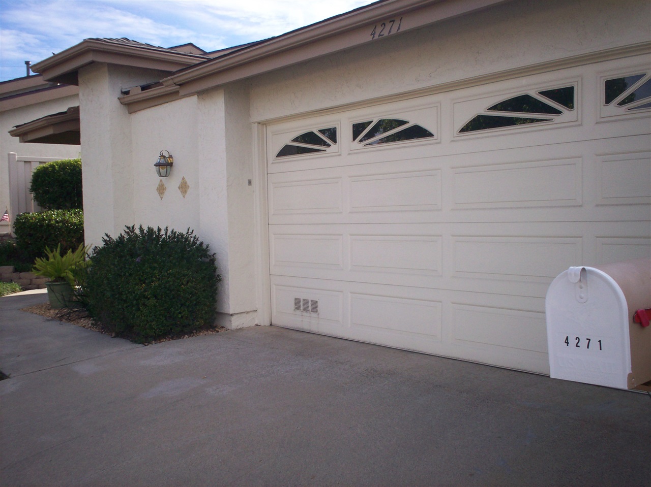 4271 Misty Ln, Oceanside, CA 92056 photo 1