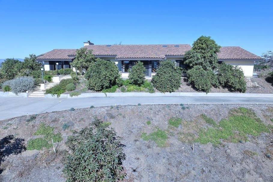 31569 Cottontail Ln, Bonsall, CA 92003 photo 1
