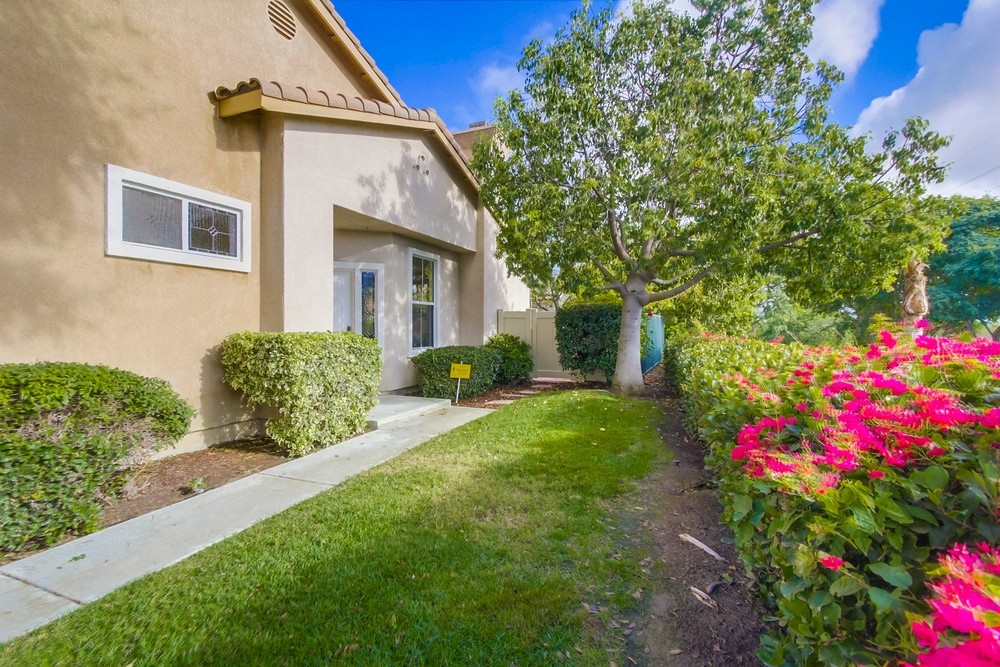1661 Ceanothus Ct, Carlsbad, CA 92011 photo 3