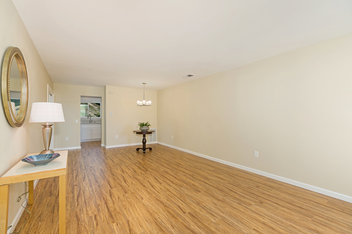 1386 Casper, Oceanside, CA 92056 photo 3