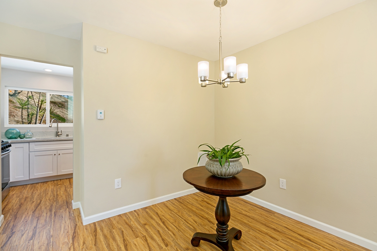 1386 Casper, Oceanside, CA 92056 photo 6