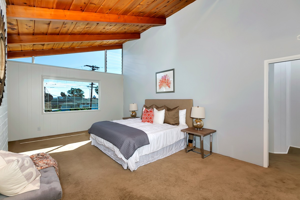 830 Midway St, La Jolla, CA 92037 photo 10