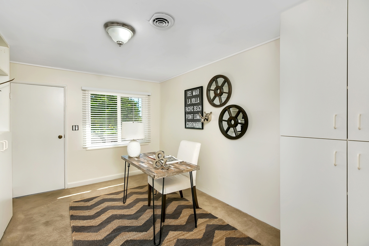 830 Midway St, La Jolla, CA 92037 photo 9