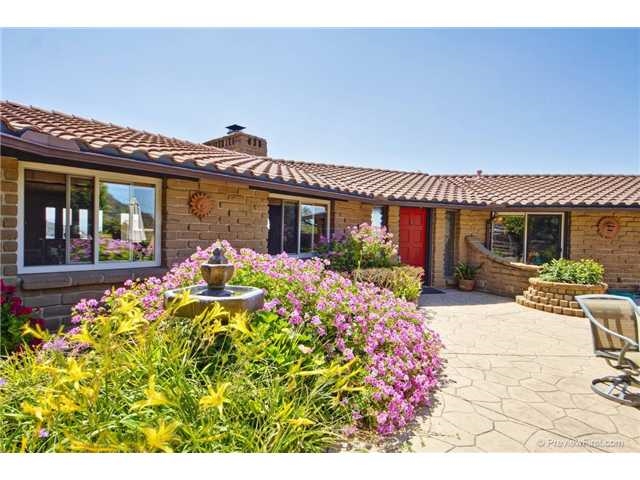 2159 Rockhoff Rd, Escondido, CA 92026 photo 1