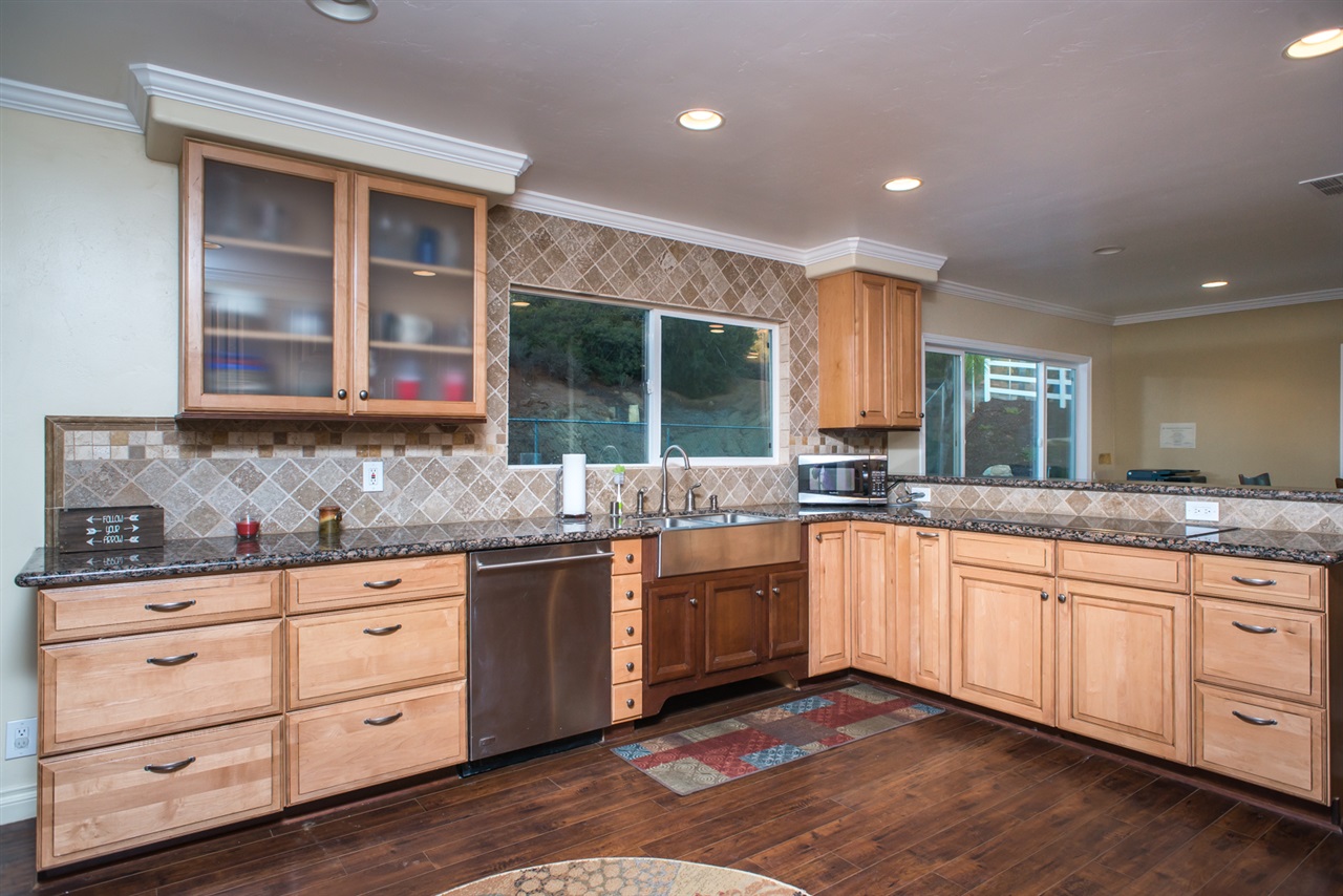 10412 Hawley Rd, El Cajon, CA 92021 photo 5