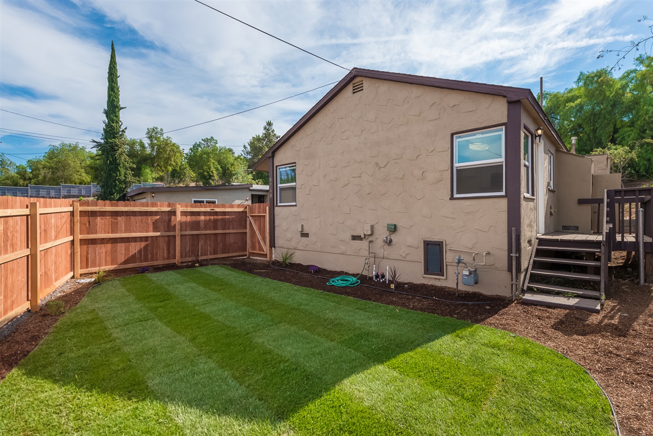 8710 Winter Gardens Blvd, Lakeside, CA 92040 photo 3