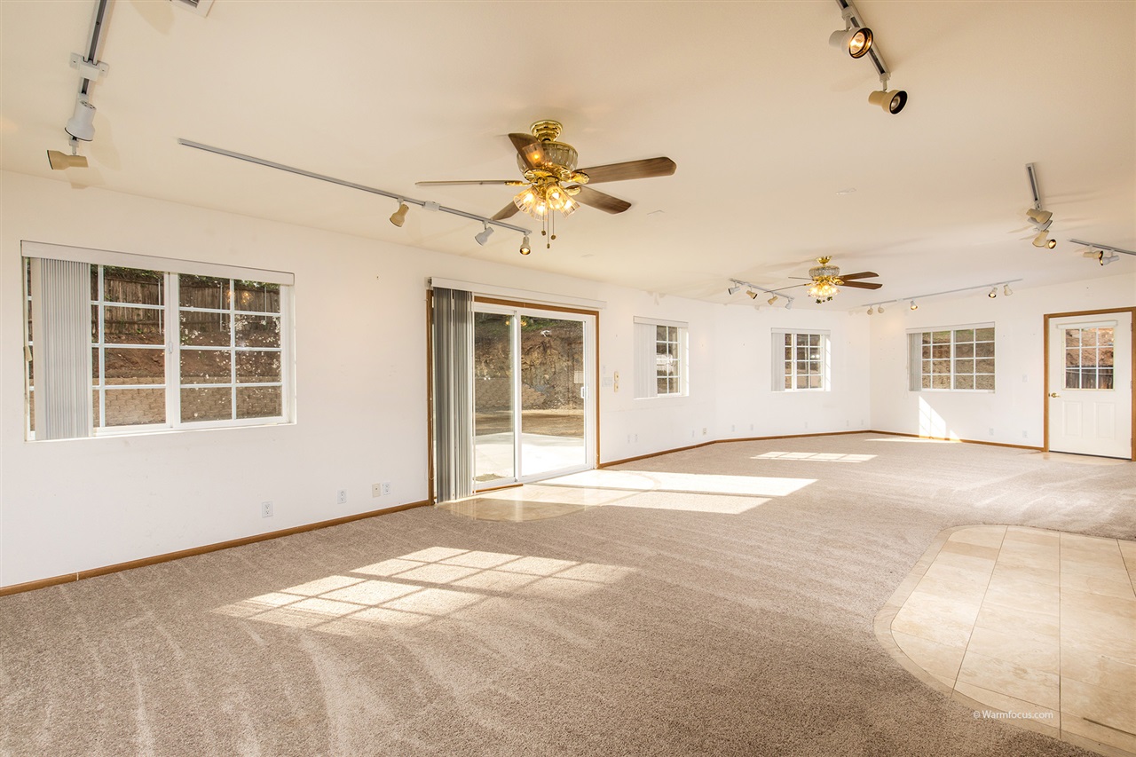1575 E Chase Ave, El Cajon, CA 92020 photo 3