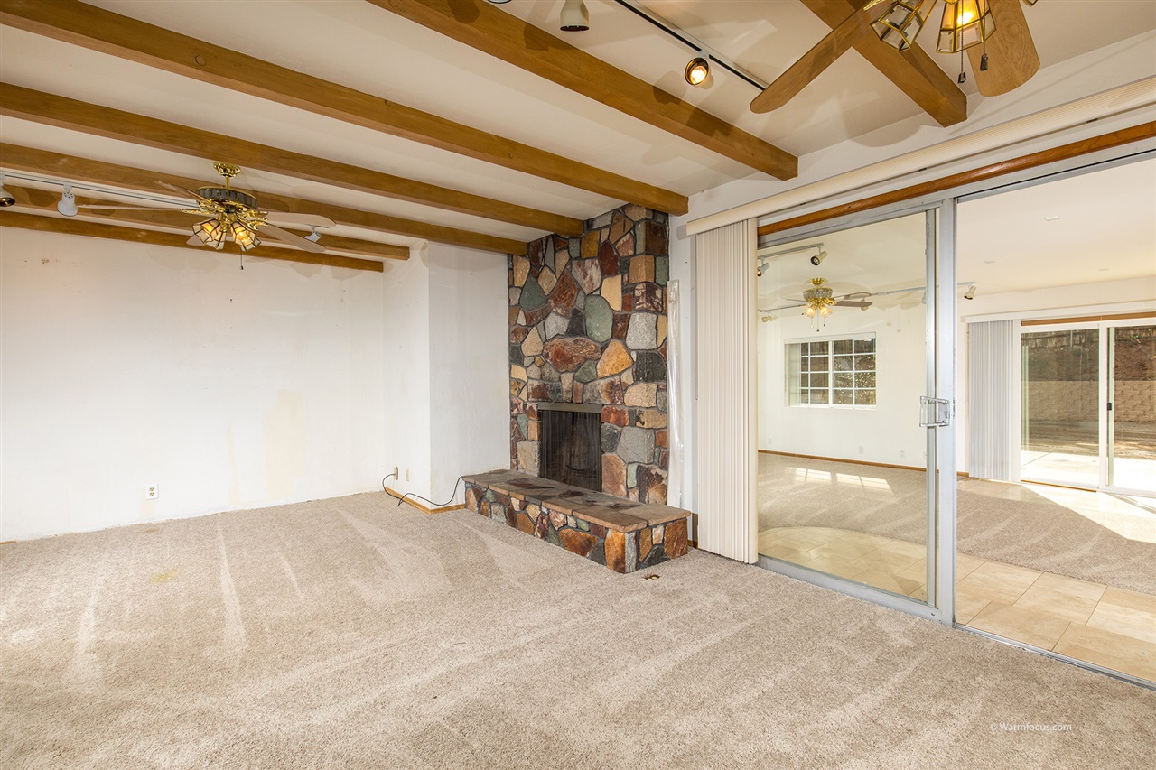 1575 E Chase Ave, El Cajon, CA 92020 photo 4