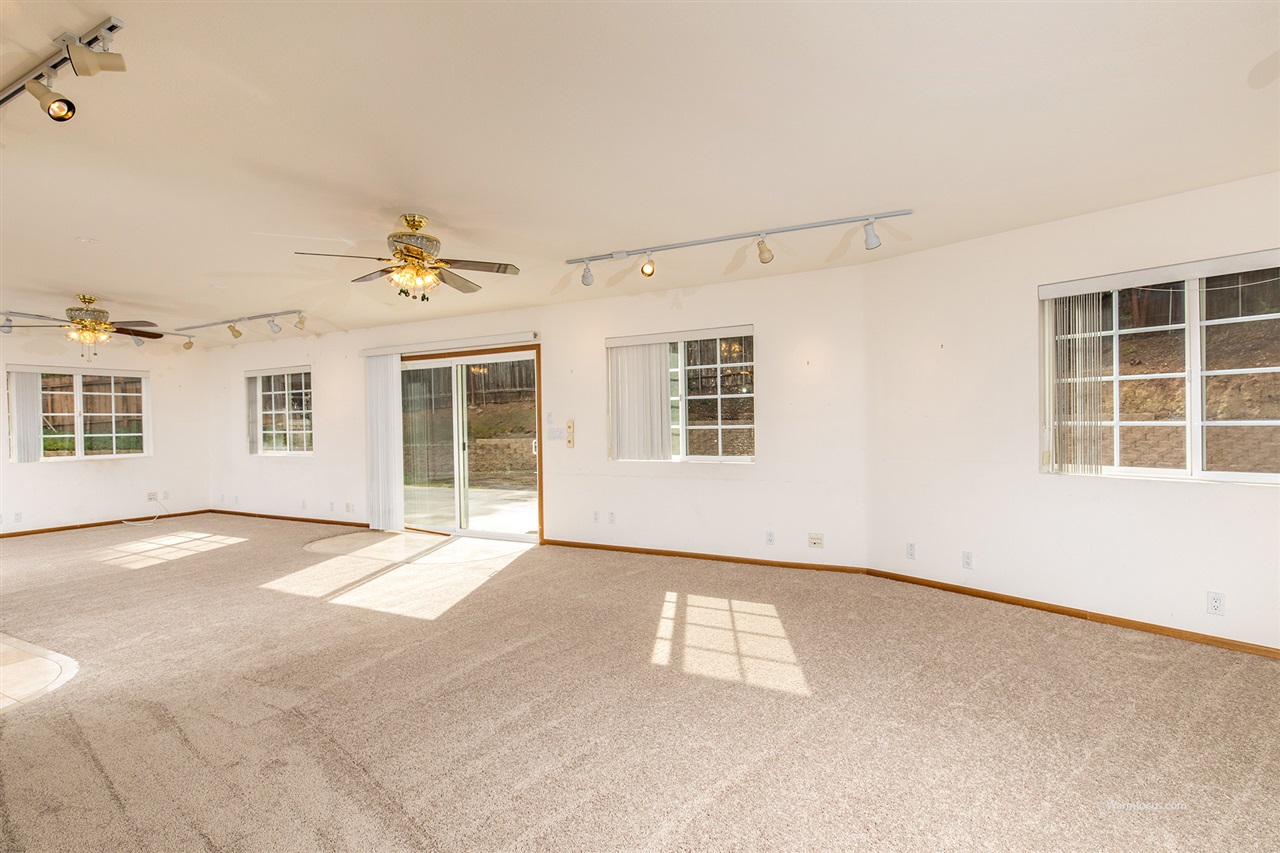 1575 E Chase Ave, El Cajon, CA 92020 photo 11
