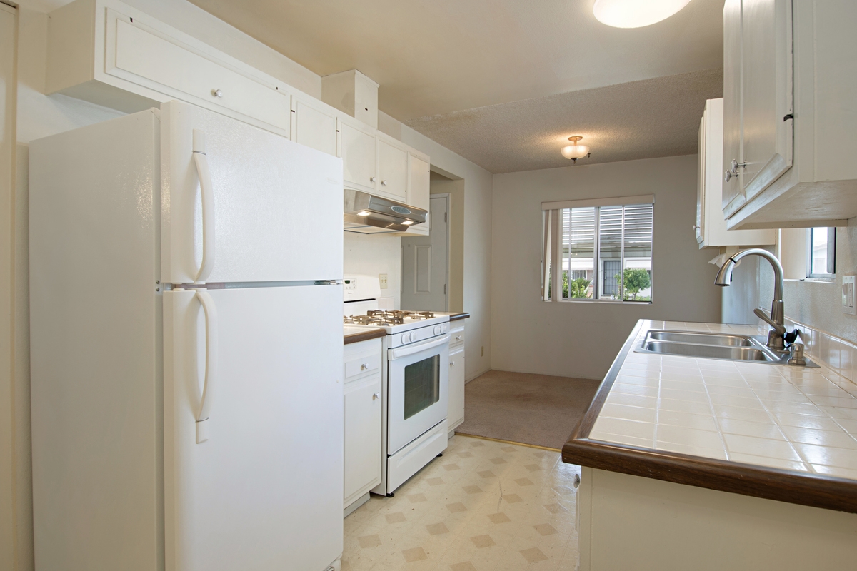 3298 Anchor Cir, Oceanside, CA 92056 photo 4