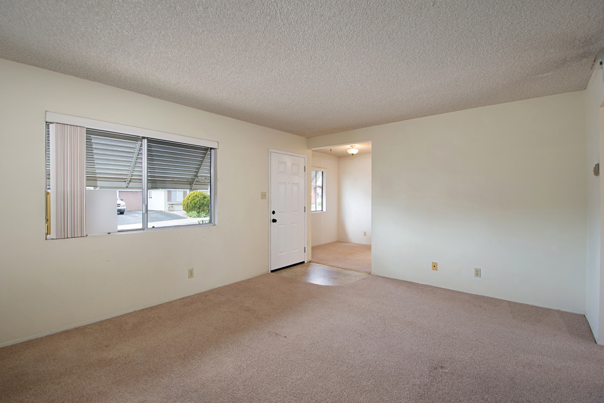 3298 Anchor Cir, Oceanside, CA 92056 photo 10