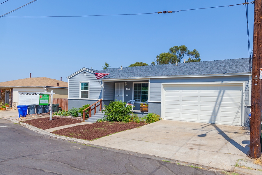 4244 Blackton, La Mesa, CA 91941 photo 4