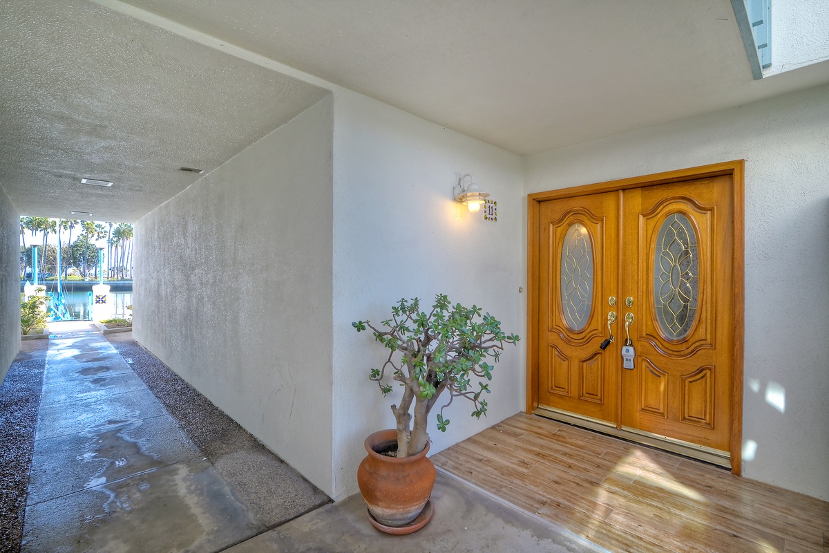 11 Antigua Ct, Coronado, CA 92118 photo 2
