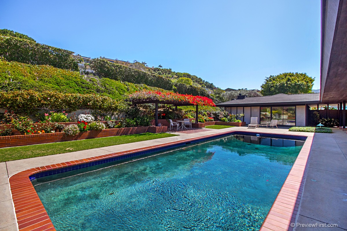 2496 Avenida De La Playa, La Jolla, CA 92037 photo 3