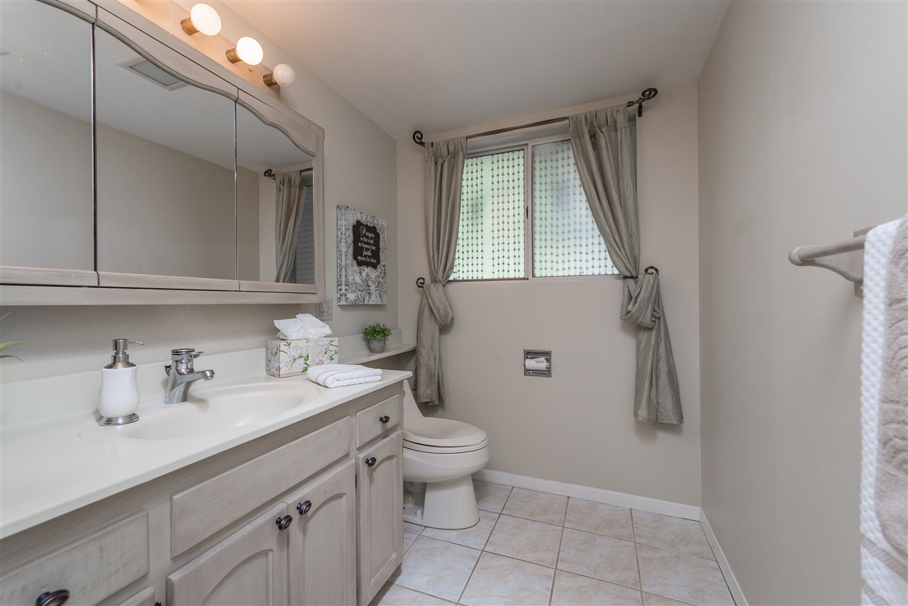 9384 Loren Dr, La Mesa, CA 91942 photo 17