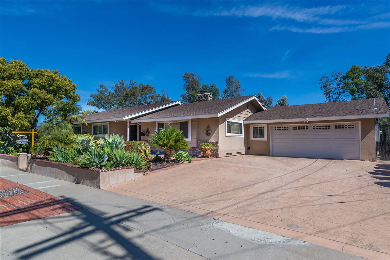 9384 Loren Dr, La Mesa, CA 91942 photo 1