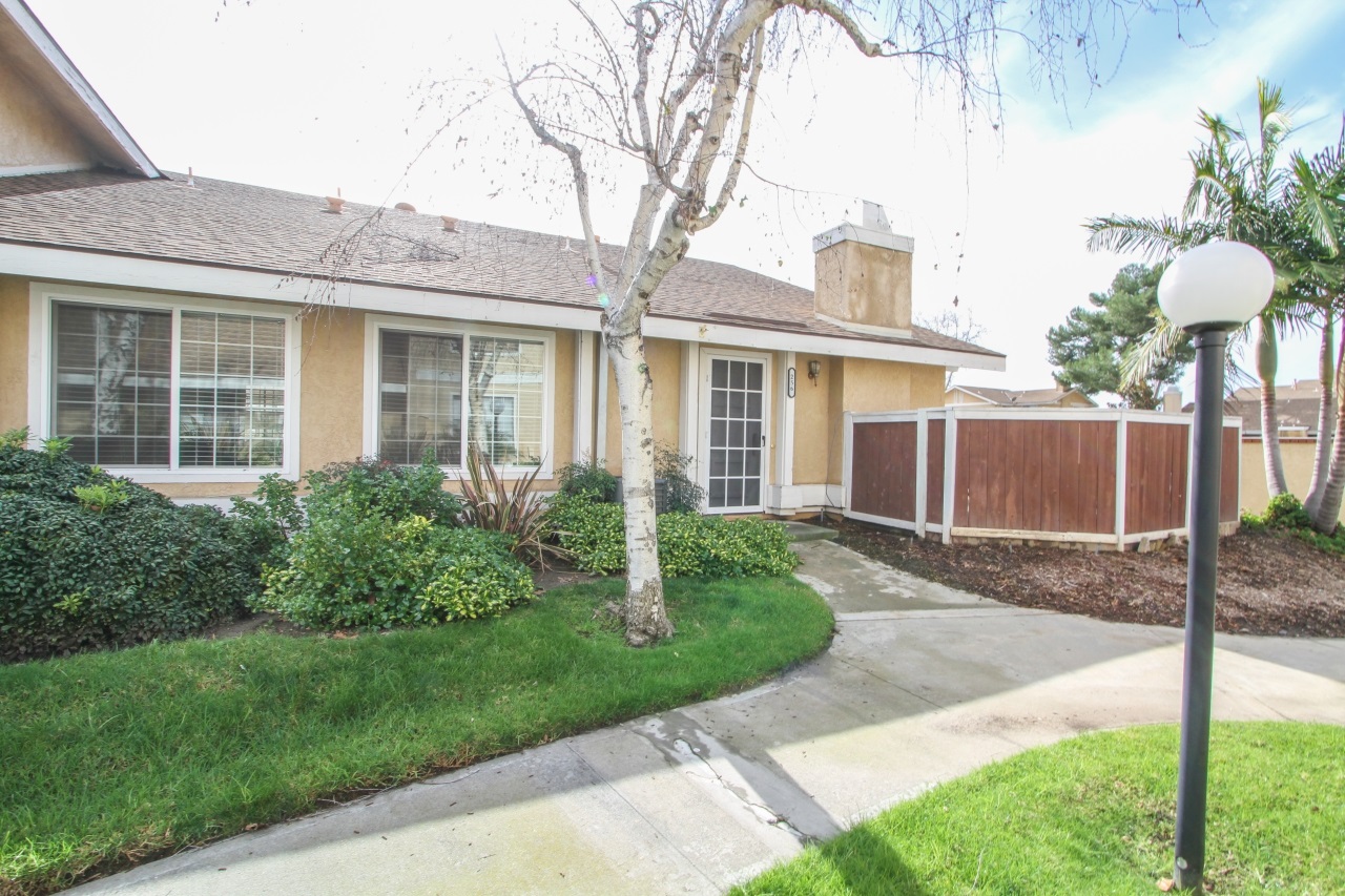256 Riverview Way, Oceanside, CA 92057 photo 1