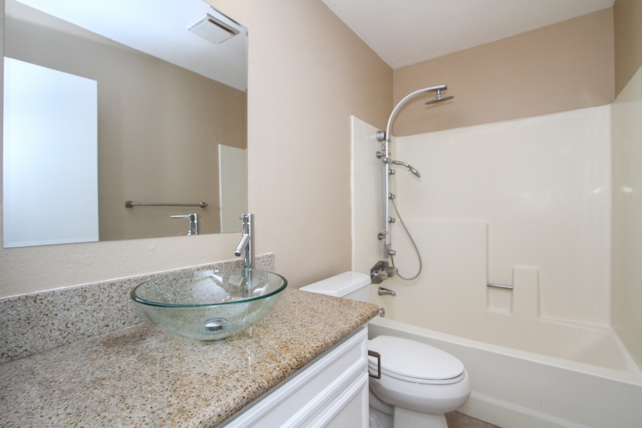 256 Riverview Way, Oceanside, CA 92057 photo 12