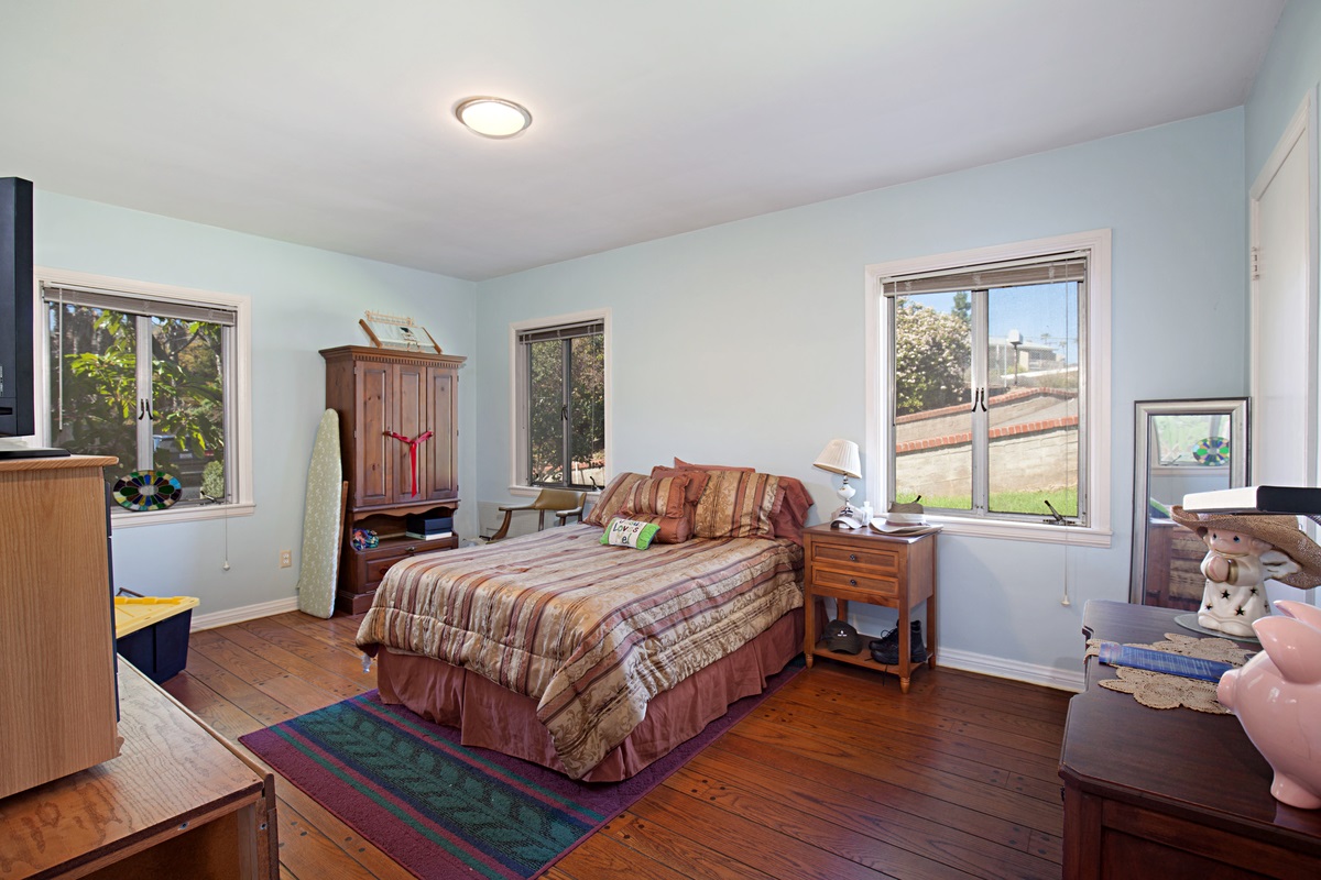 242 Hillside Ter, Vista, CA 92084 photo 15