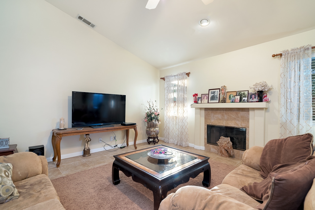 9068 Shelby View Ct, Lakeside, CA 92040 photo 6
