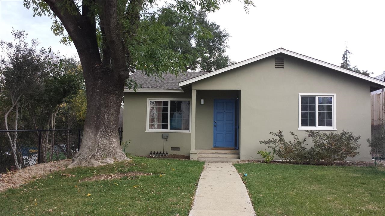 238 E College St, Fallbrook, CA 92028 photo 1
