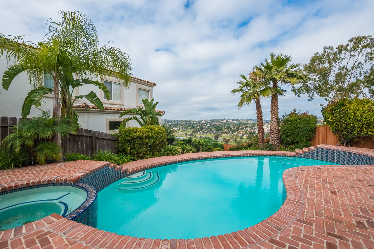 2420 Badajoz Pl, Carlsbad, CA 92009 photo 2