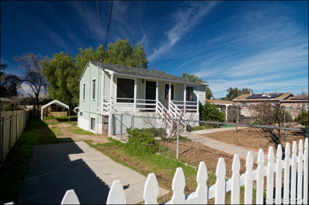 727 F St, Ramona, CA 92065 photo 2