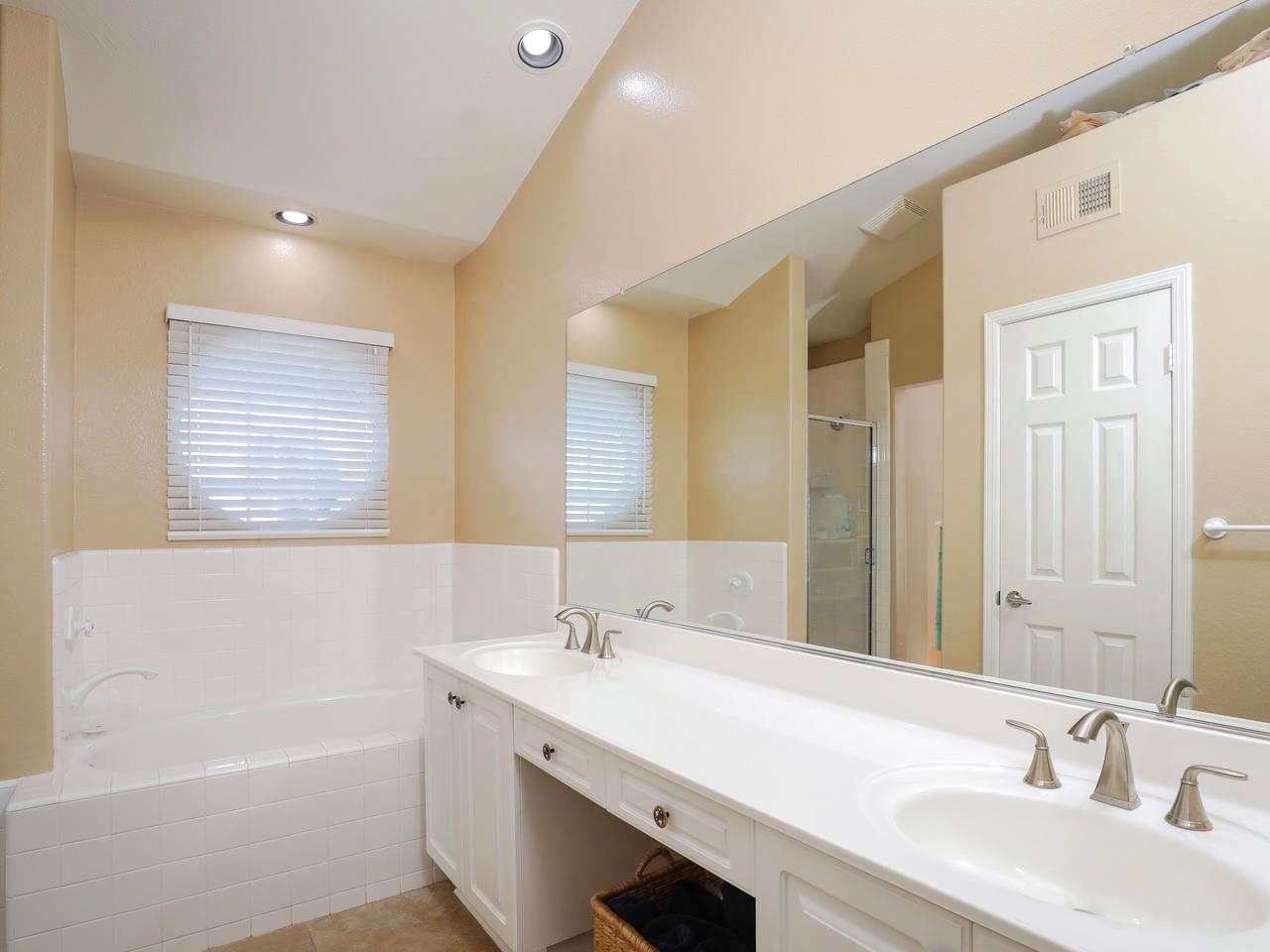 8617 Via Mallorca UNIT C, La Jolla, CA 92037 photo 15