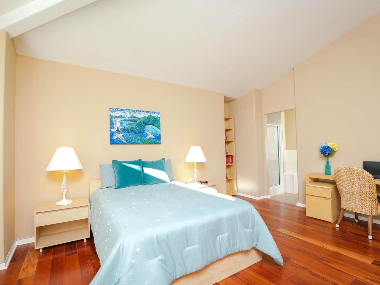 8617 Via Mallorca UNIT C, La Jolla, CA 92037 photo 13