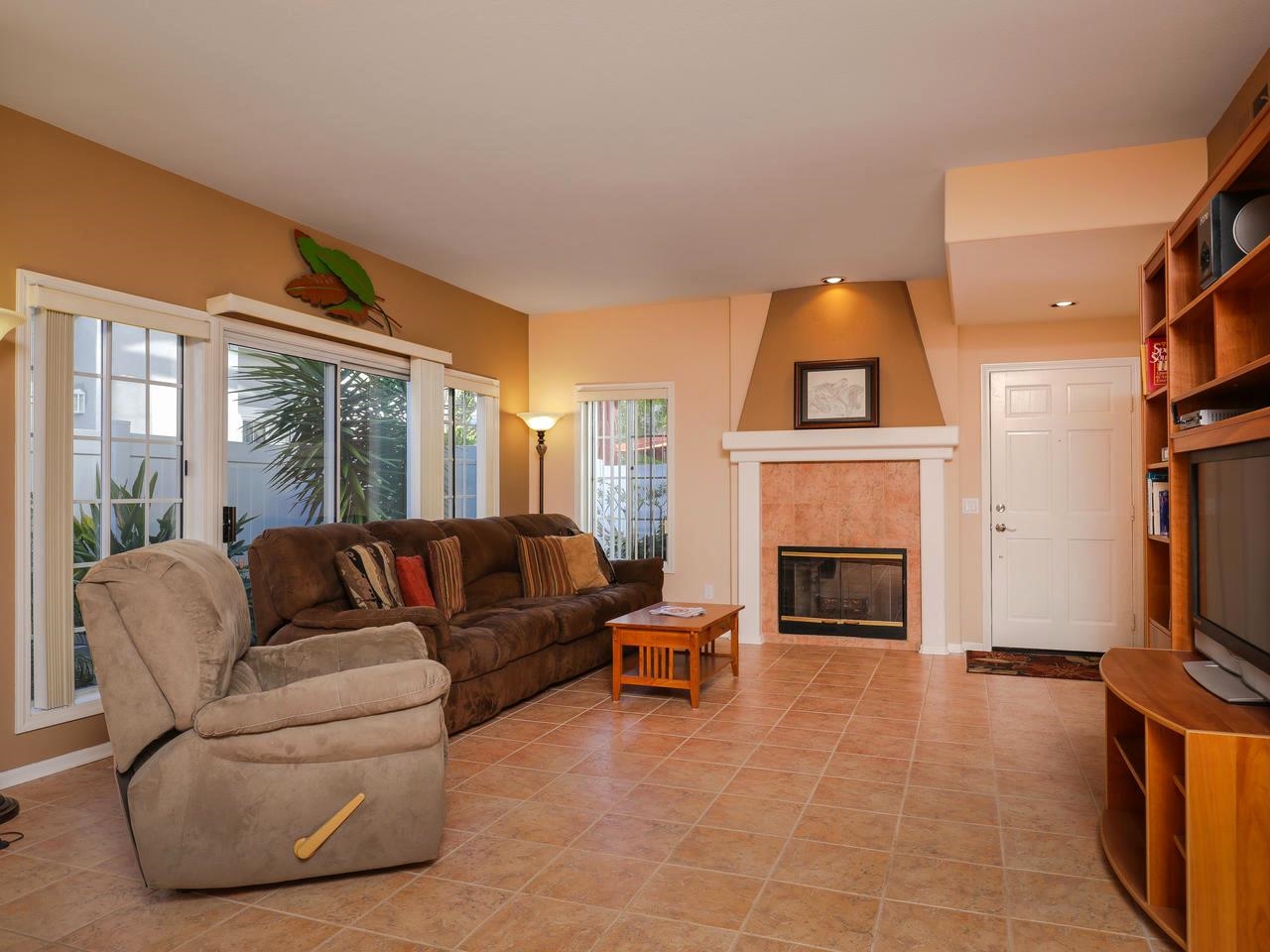 8617 Via Mallorca UNIT C, La Jolla, CA 92037 photo 1