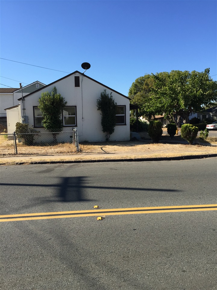 1691 Colfax Dr, Lemon Grove, CA 91945 photo 3