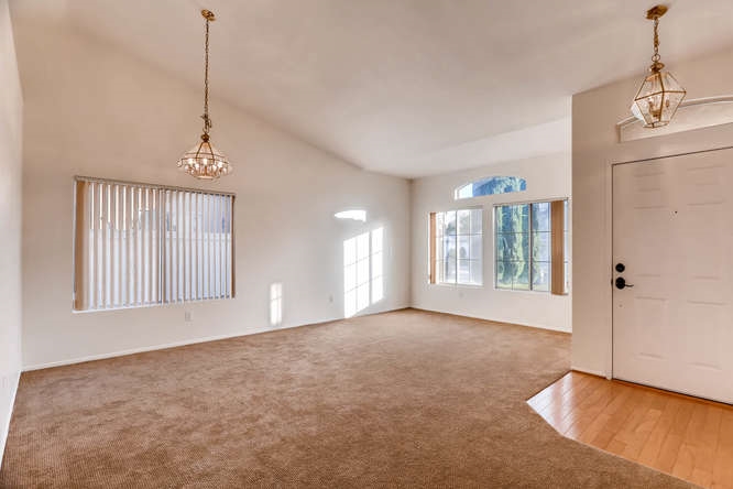 44656 Lorraine Dr, Temecula, CA 92592 photo 2