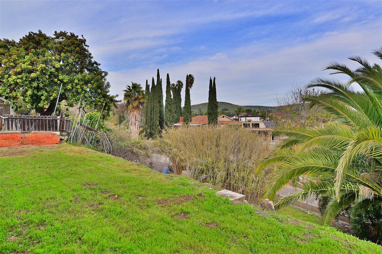 9641 Vomac, Santee, CA 92071 photo 8