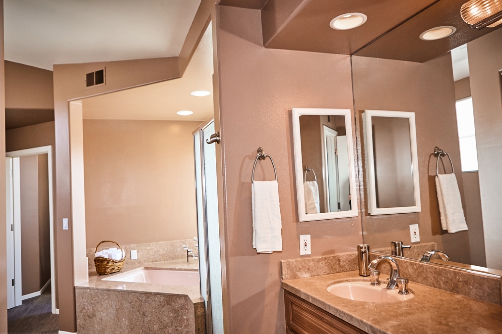 912 I Ave, Coronado, CA 92118 photo 19